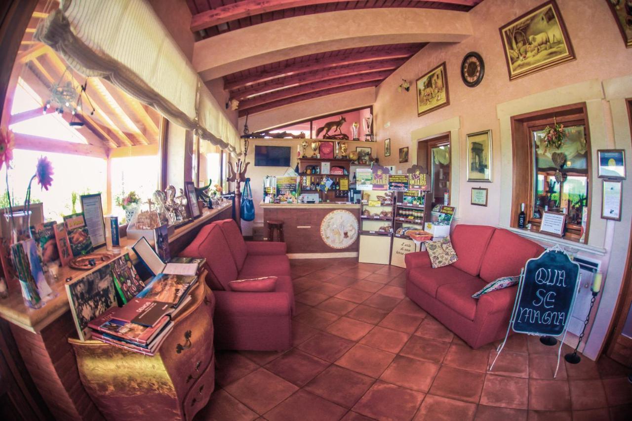 Agriturismo Ciociaro " Il Colle " Hotel Ristorante Ceprano Luaran gambar
