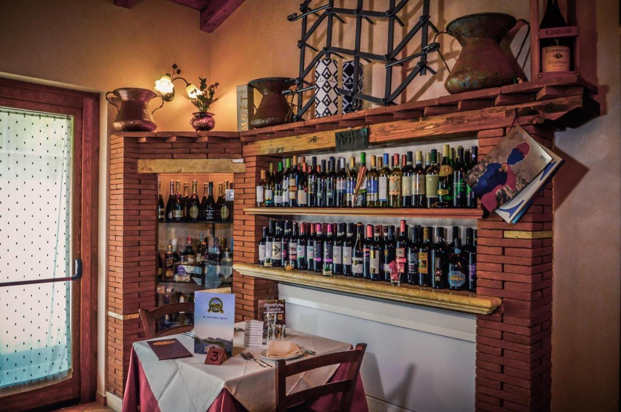 Agriturismo Ciociaro " Il Colle " Hotel Ristorante Ceprano Luaran gambar