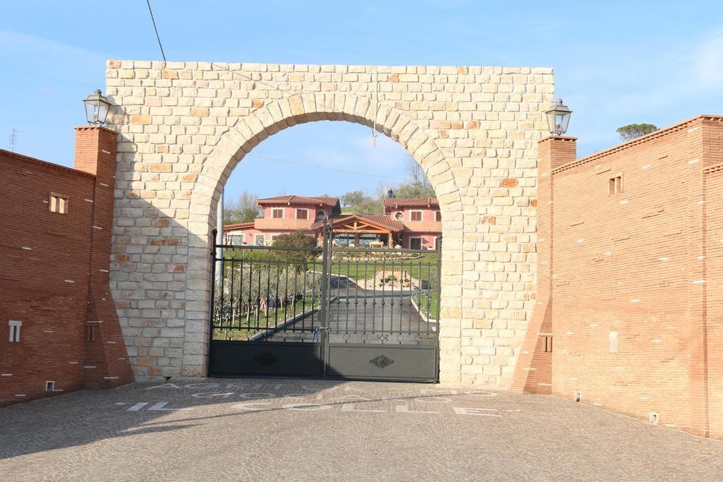 Agriturismo Ciociaro " Il Colle " Hotel Ristorante Ceprano Luaran gambar