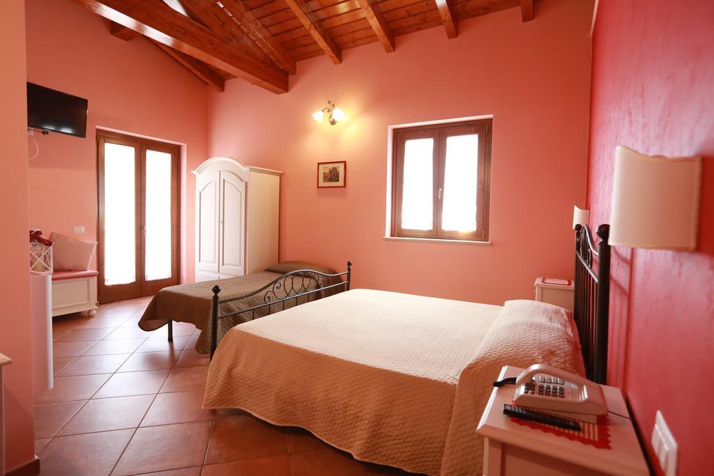 Agriturismo Ciociaro " Il Colle " Hotel Ristorante Ceprano Luaran gambar