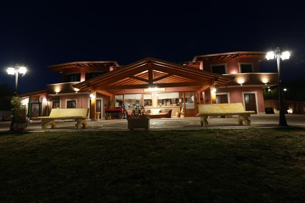 Agriturismo Ciociaro " Il Colle " Hotel Ristorante Ceprano Luaran gambar