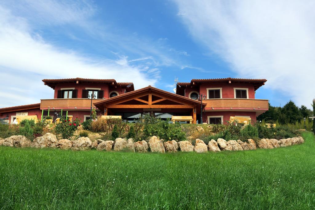 Agriturismo Ciociaro " Il Colle " Hotel Ristorante Ceprano Luaran gambar