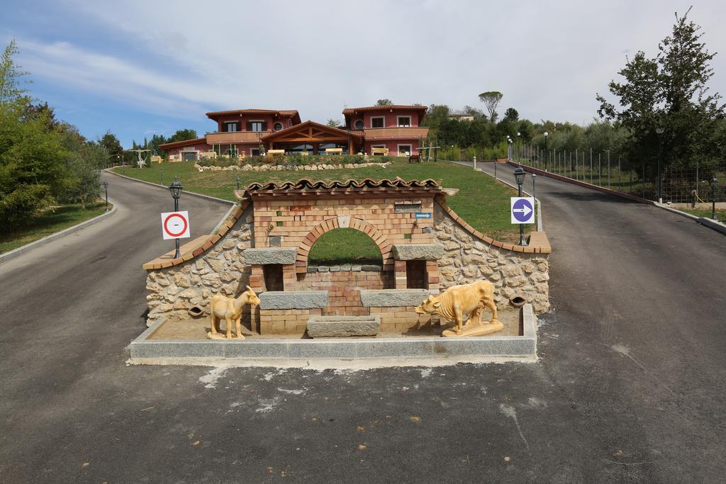Agriturismo Ciociaro " Il Colle " Hotel Ristorante Ceprano Luaran gambar